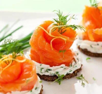 Rebanada congelada de la trucha del sushi del salmón, pescados congelados congelados del marisco del grado del Sashimi